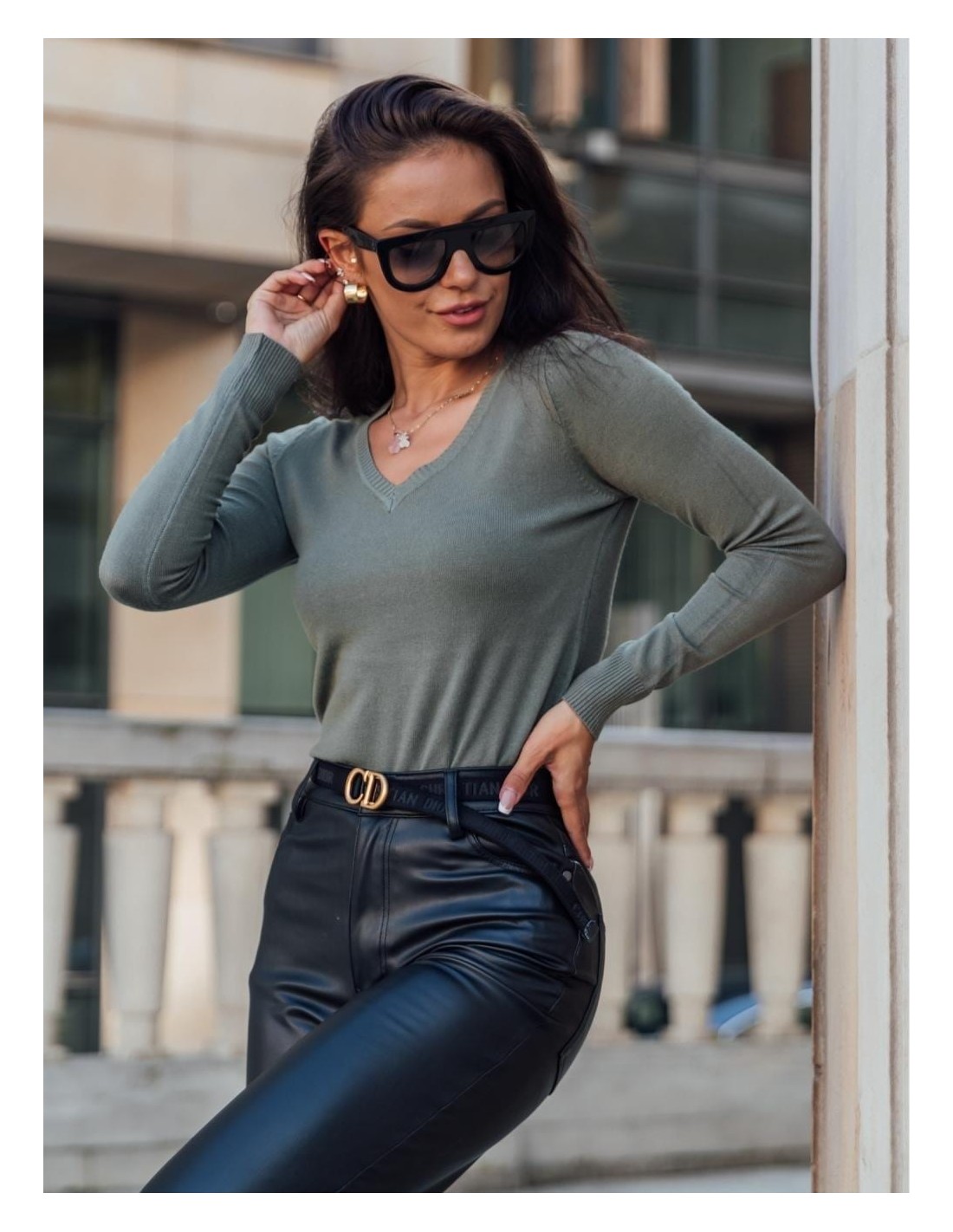 Fitted blouse with a V-neck, khaki 8068 - Online store - Boutique